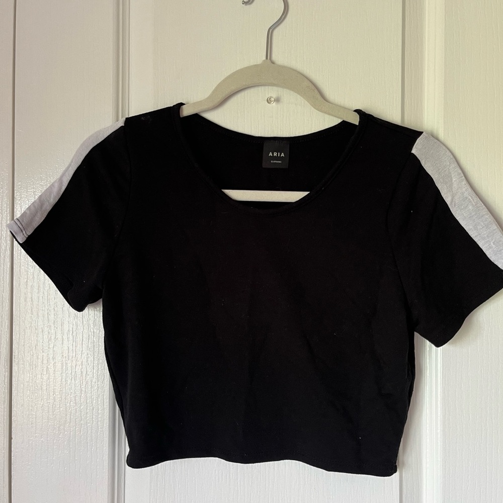 Black Cropped T-shirt with White Stripes on the Sleeve